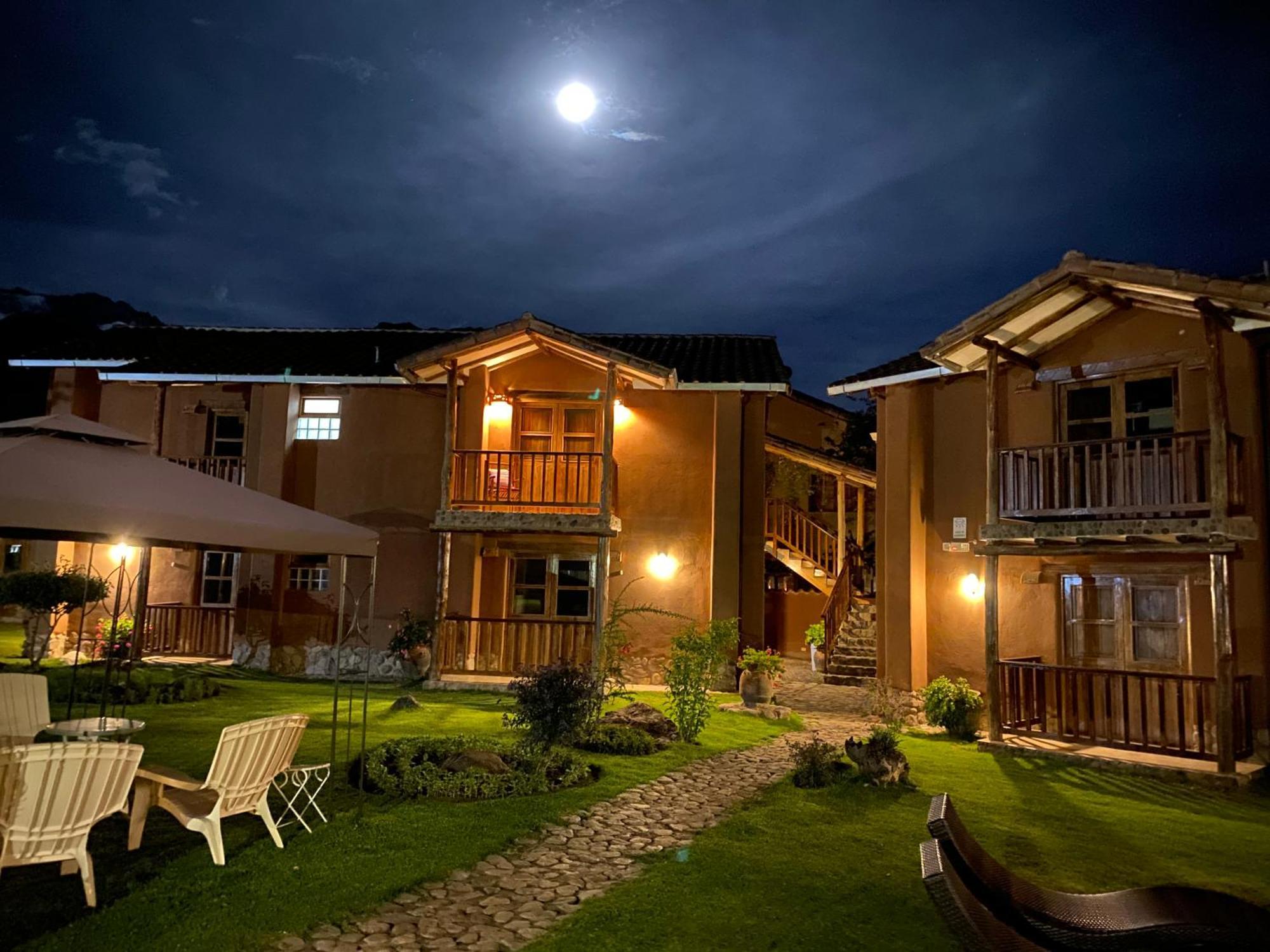 Hotel Lizzy Wasi Urubamba Esterno foto